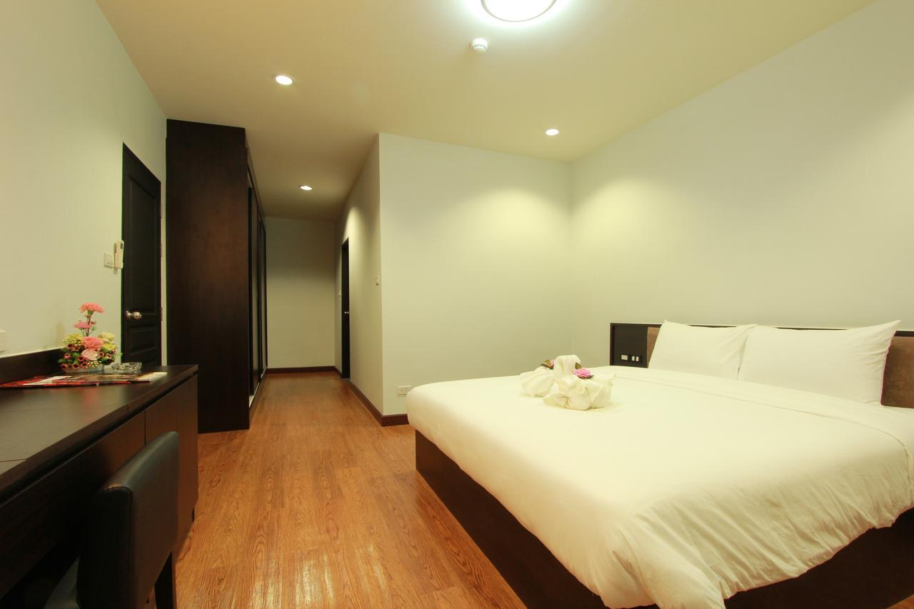 The Park 304 Executive Serviced Apartment Si Maha Phot Eksteriør billede