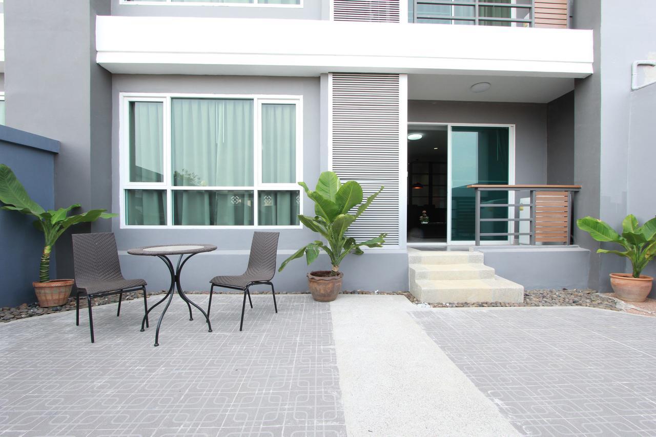 The Park 304 Executive Serviced Apartment Si Maha Phot Eksteriør billede