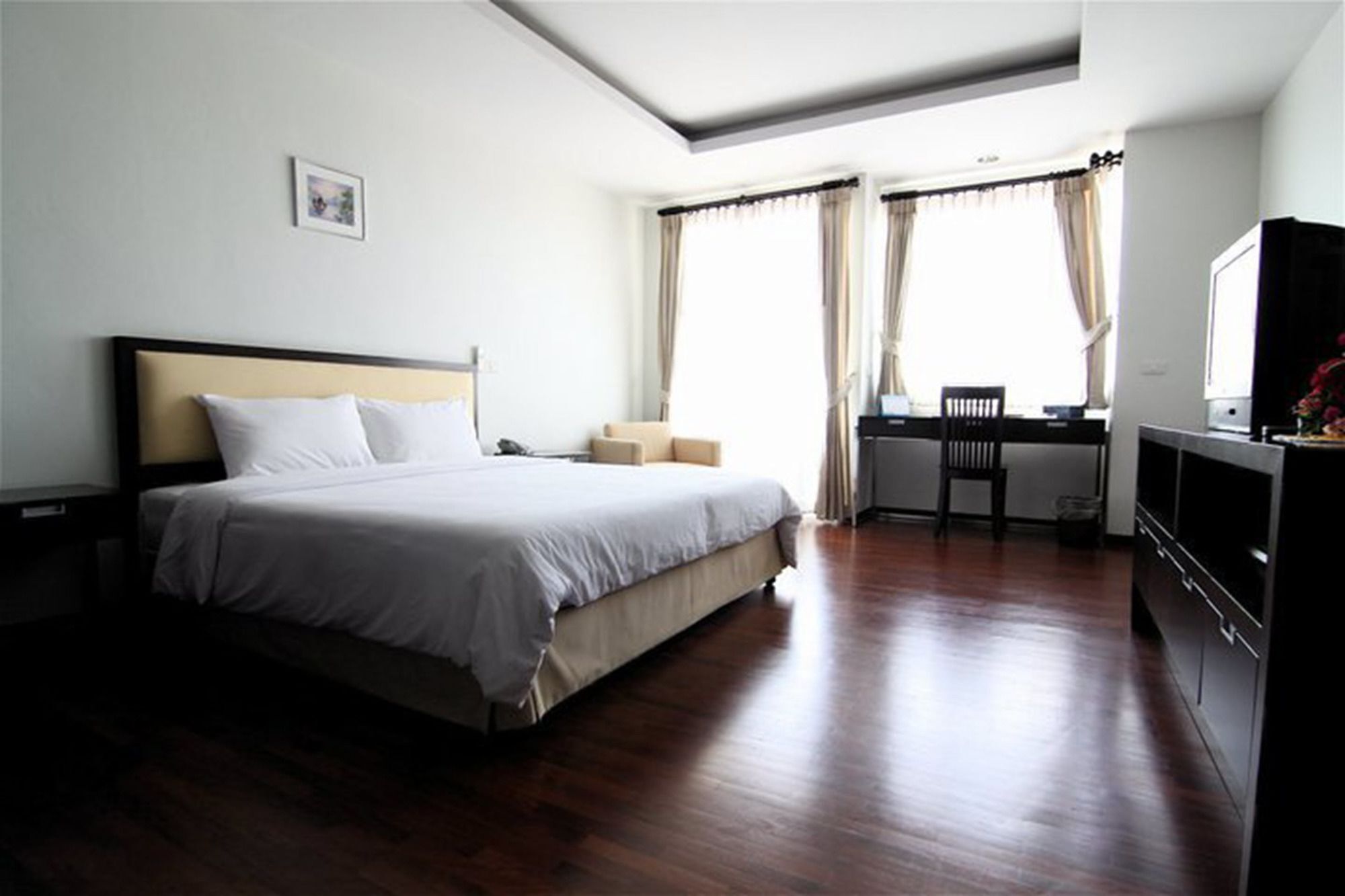 The Park 304 Executive Serviced Apartment Si Maha Phot Eksteriør billede
